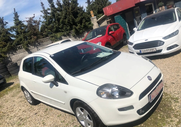 Fiat Punto 2012 cena 15900 przebieg: 145000, rok produkcji 2012 z Polanica-Zdrój małe 191